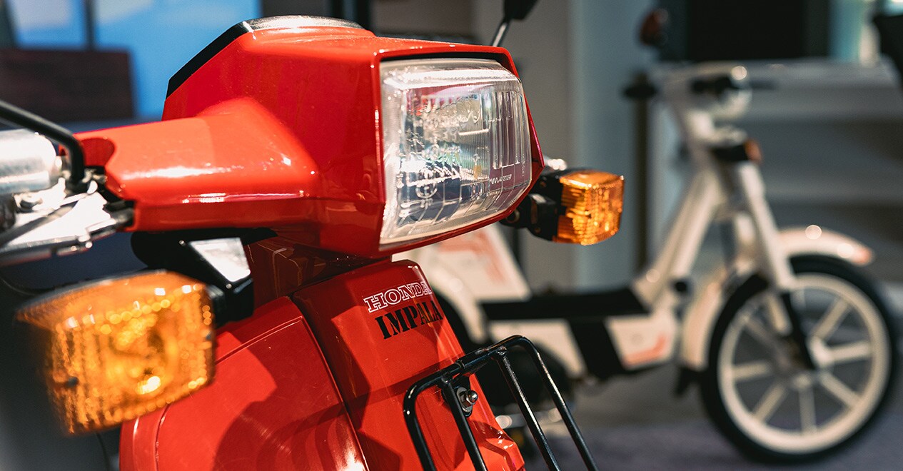 CASA SEAT. The motorbike industry: future memories 